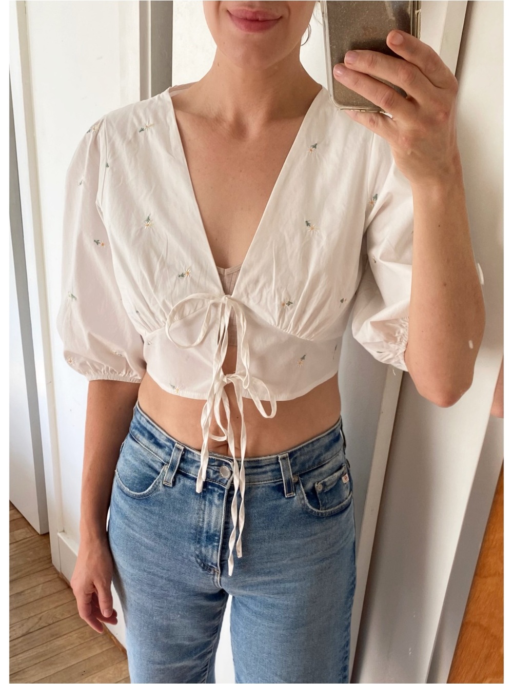 Nasty Gal Daisy Embroidered Tie Front Crop Top Size 8 Runs Small Cottagecore